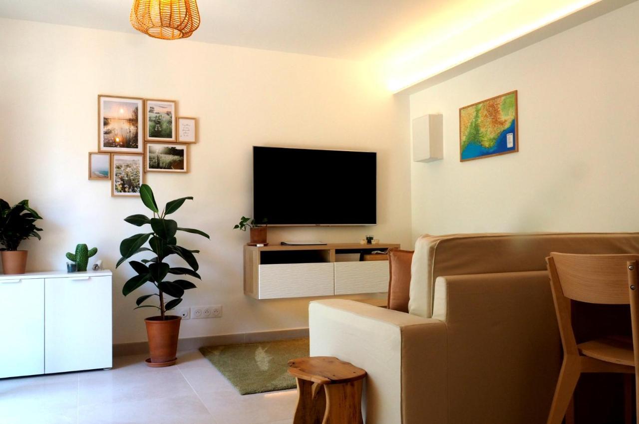 Paisible Studio Tout Neuf En Lisiere De Foret Peyrolles-en-Provence Bagian luar foto