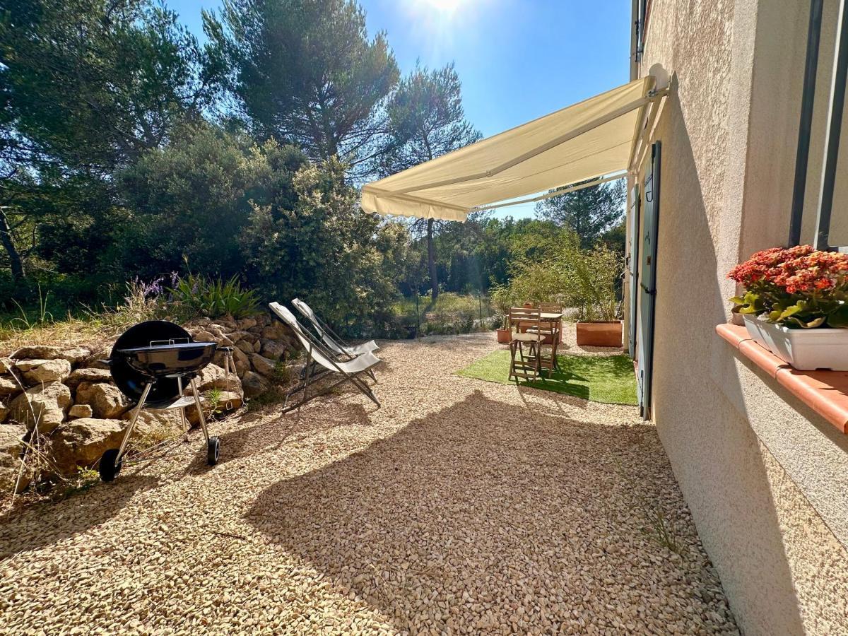 Paisible Studio Tout Neuf En Lisiere De Foret Peyrolles-en-Provence Bagian luar foto